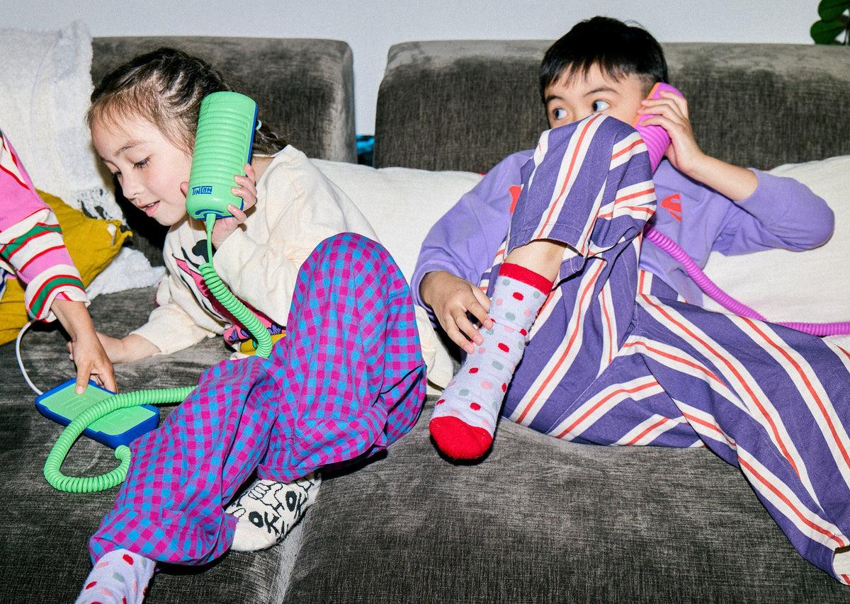 ☎️ A modern Wi-Fi landline designed specifically for children. It allows kids to stay in touch with friends, grandparents, and other family members through real voice conversations—without the need for apps, texting, games, or endless screen-scrolling.